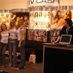 Alison Angel Girlfriends/[000] Las Vegas Internext 2005/Booth Babes I/103.jpg